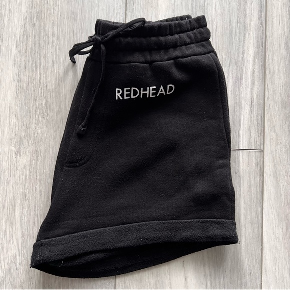 Brunette The Label Redhead Fleece Shorts in black - Picture 1 of 4